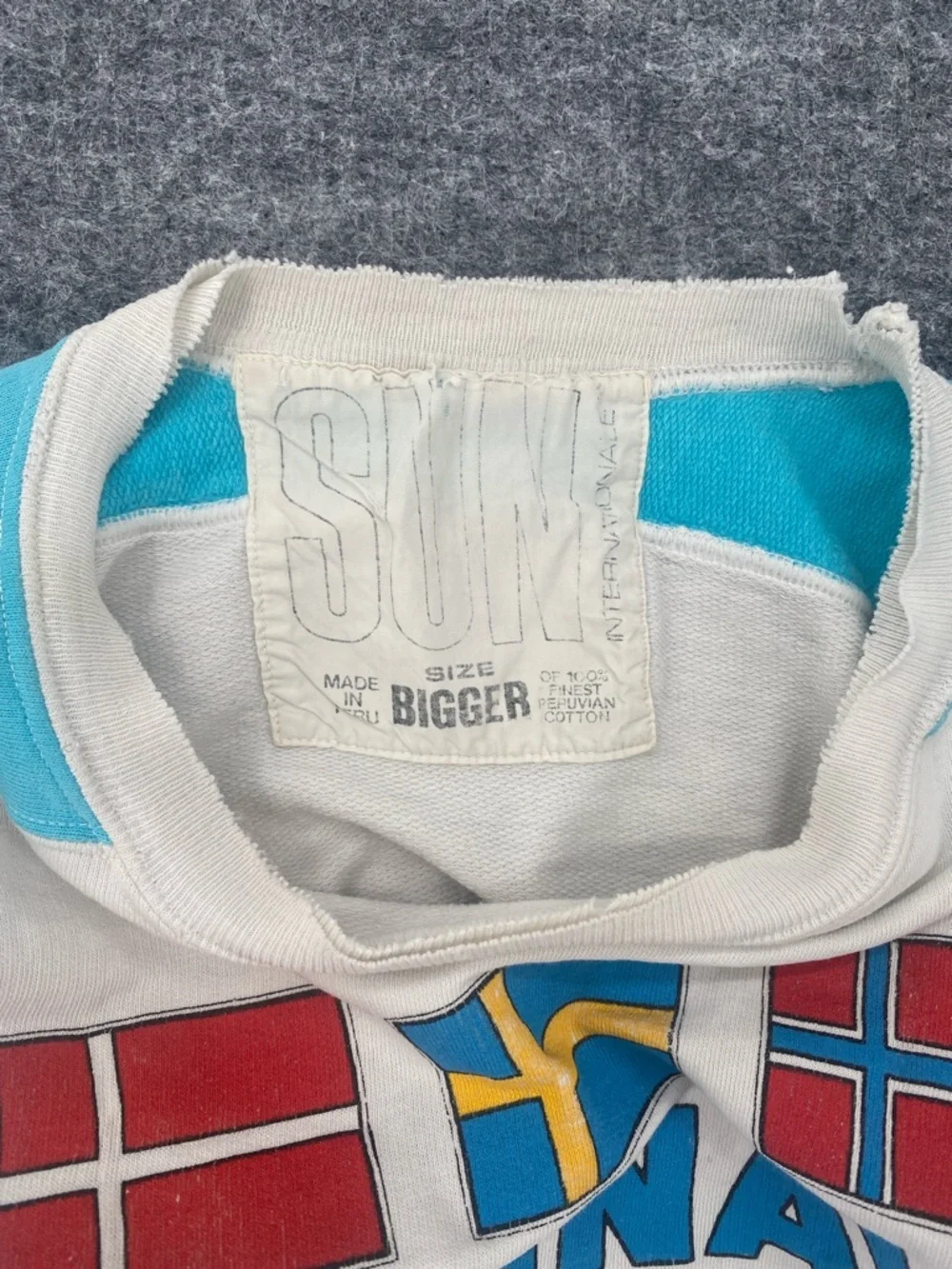 Crewneck Sweatshirt - White/Blue/Yellow - Picture 3 of 9